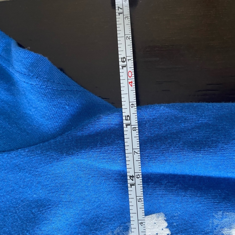 Hybrid Apparel Patriotic Blue Heart Graphic Tee in size junior large - Picture 5 of 5